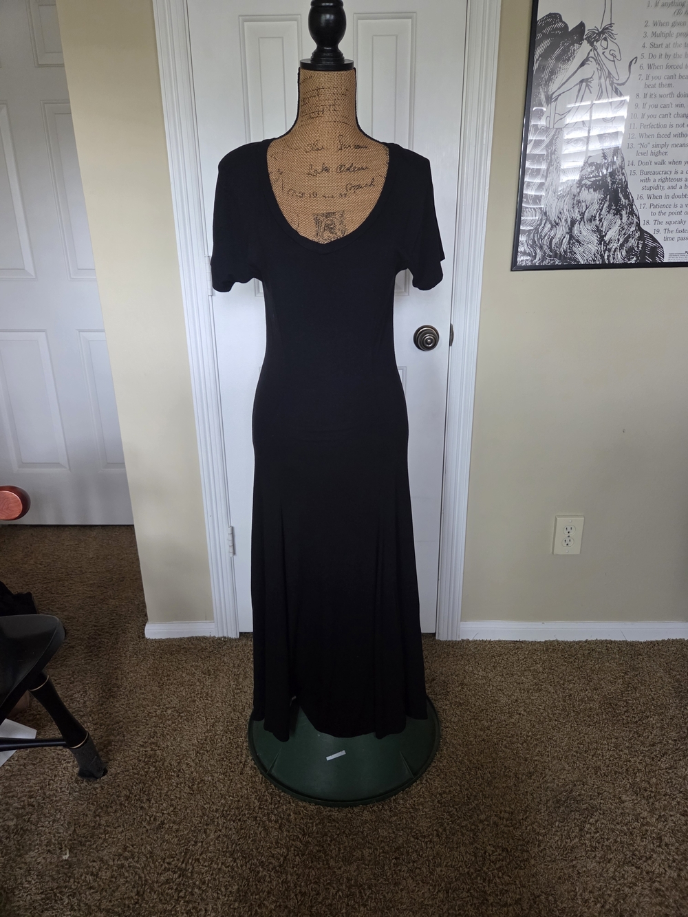 Classic Black Scoop Neck Women's Dress